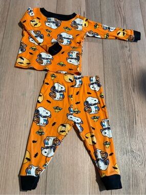 Peanuts Orange Halloween Snoopy Pajama Set with Black Trim